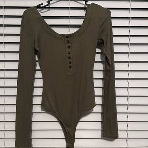 NWOT Lulus double scoop bodysuit. Size Small